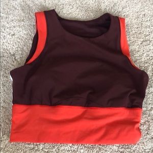 Lululemon women’s crop top size 6